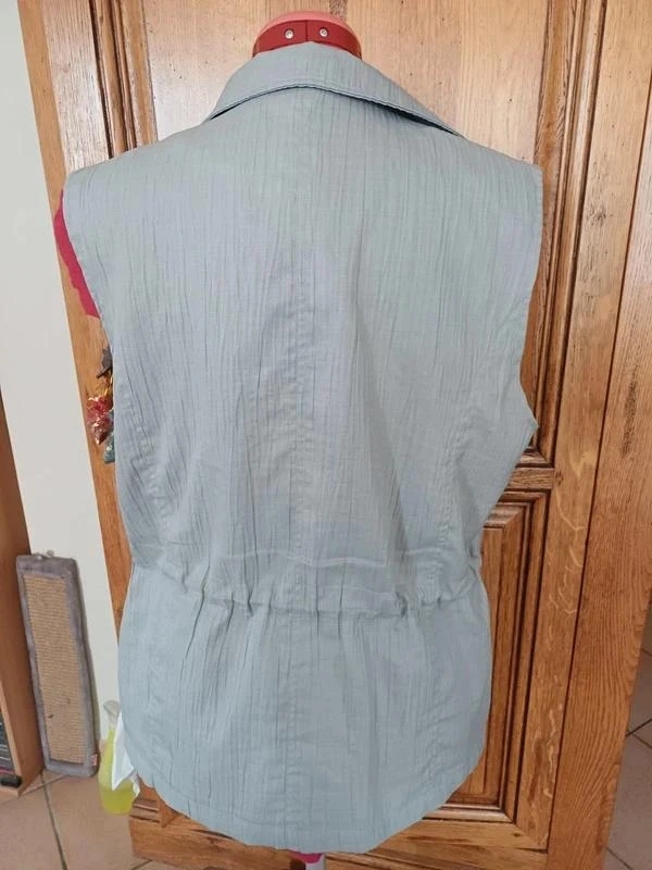Chaqueta sin mangas gris talla 46 – photo 7
